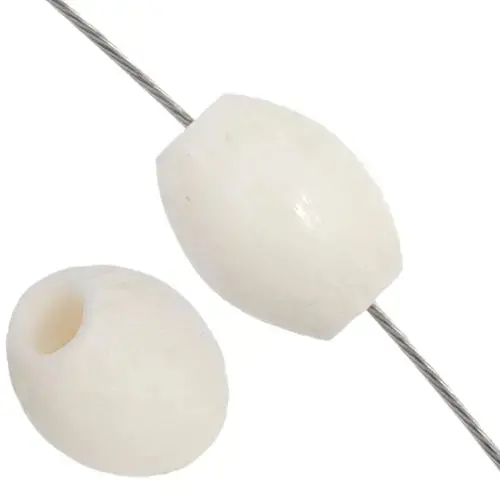 0.25-Inch Oval Ivory Hairbone Pipe Bead 1