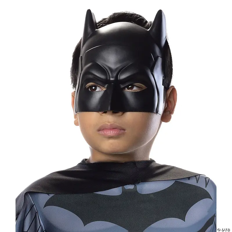 Child-Sized Batman Mask For Halloween 1