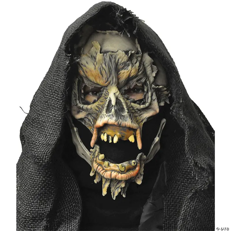 Decayed Halloween Mask – Aged, Weathered Horror Aesthetic 1
