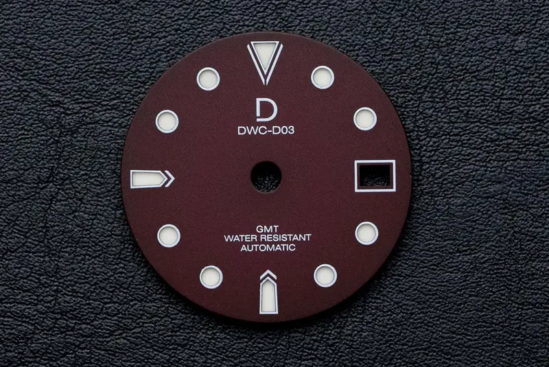 Dwc D03 Gmt Watch Dial In Maroon Red Sandwich Style With Lume – Designed For Tmi Nh34 Movement 1