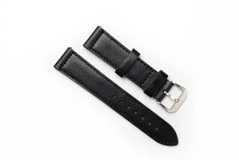 Eoniq Navigator Strap – Onyx Black Full-Grain Leather 1
