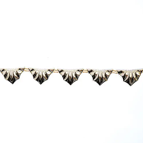 Fan-Style Plastic Trim, 10 Yards, 15Mm Width 1